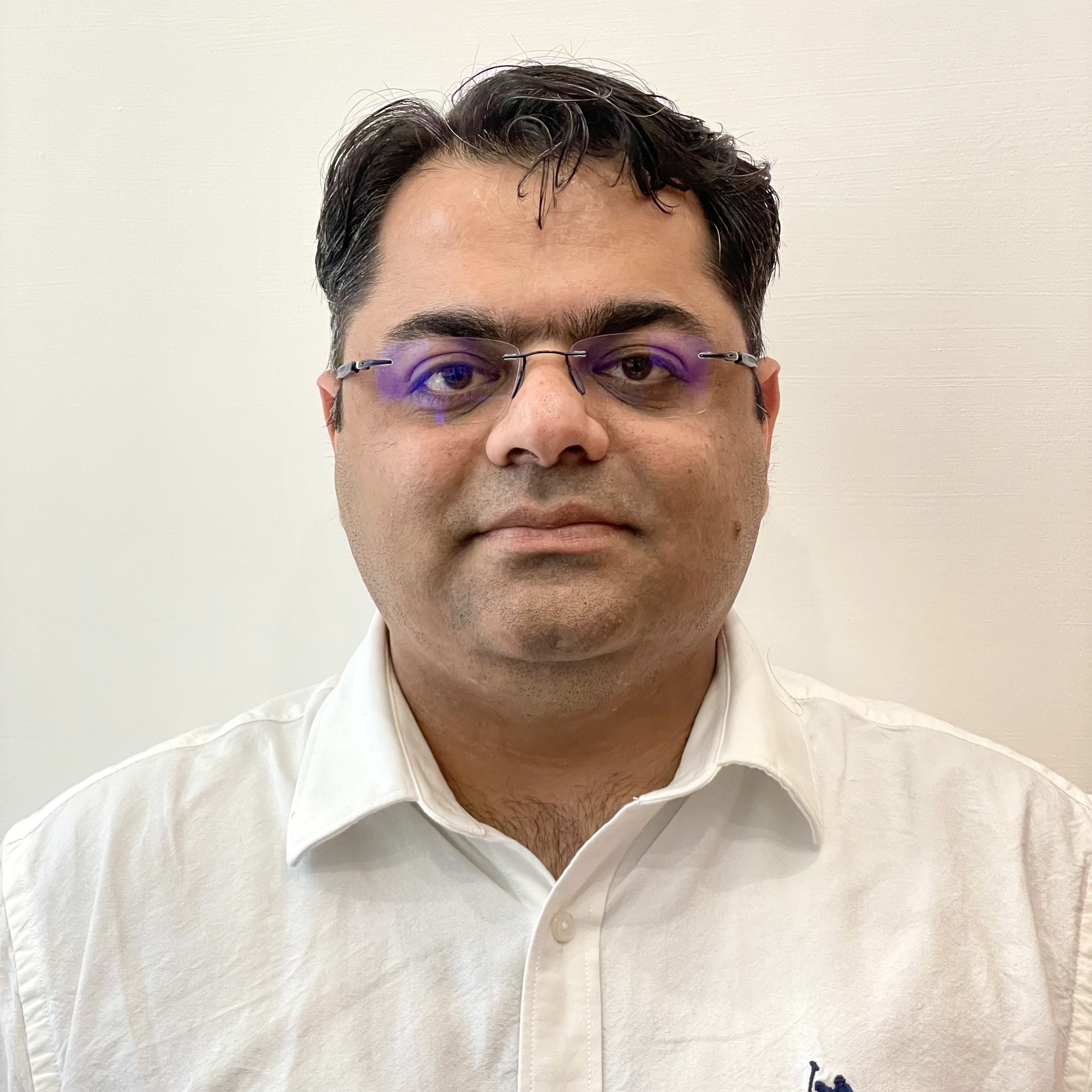 Dr. Vinay Arora